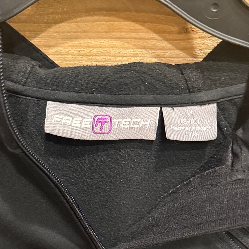 Free Tech Jacket for Women - Picture 3 of 5